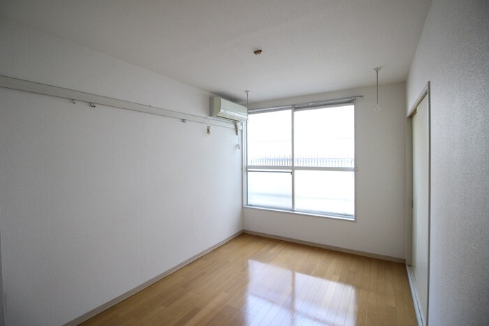 エディハウスＢの物件内観写真