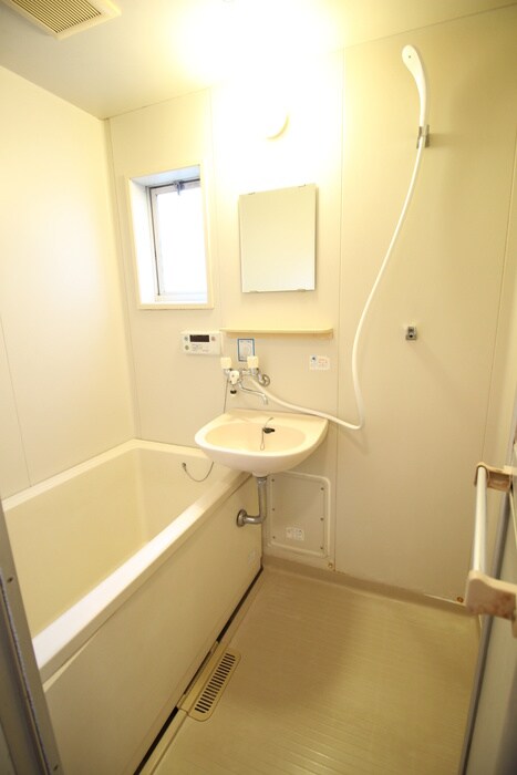 エディハウスＢの物件内観写真