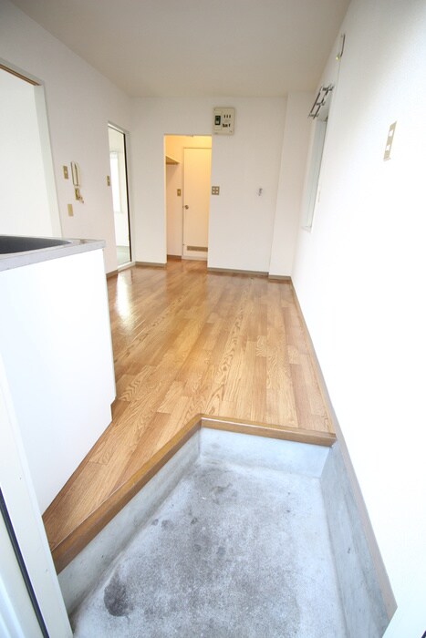 エディハウスＢの物件内観写真