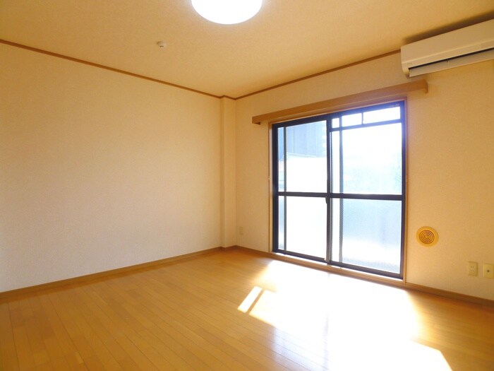 アーバンコートの物件内観写真