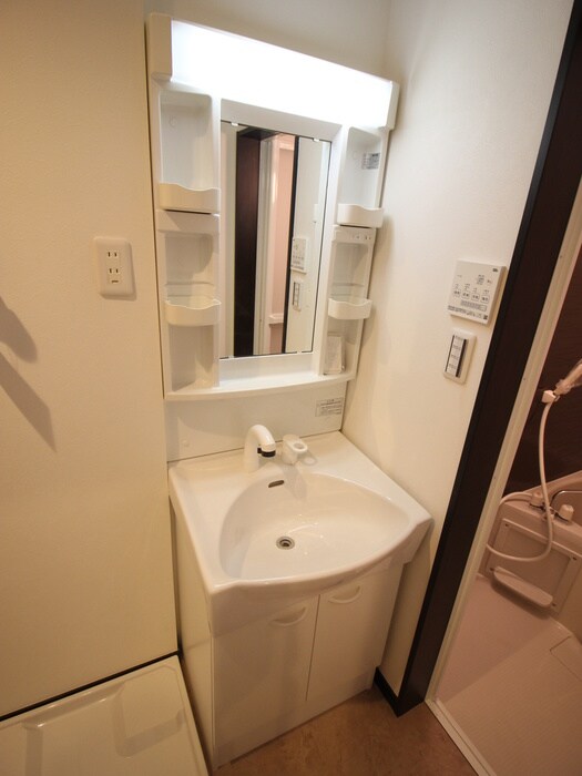 ベイルーム長後の物件内観写真