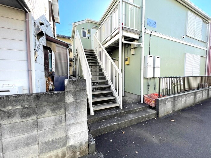 グリ―ン  エ―ジの物件外観写真