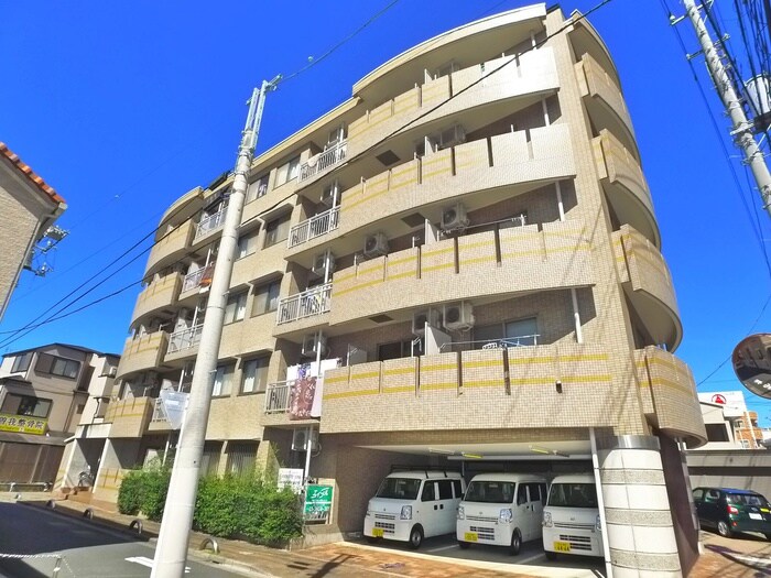 エトワール竹の塚の物件外観写真