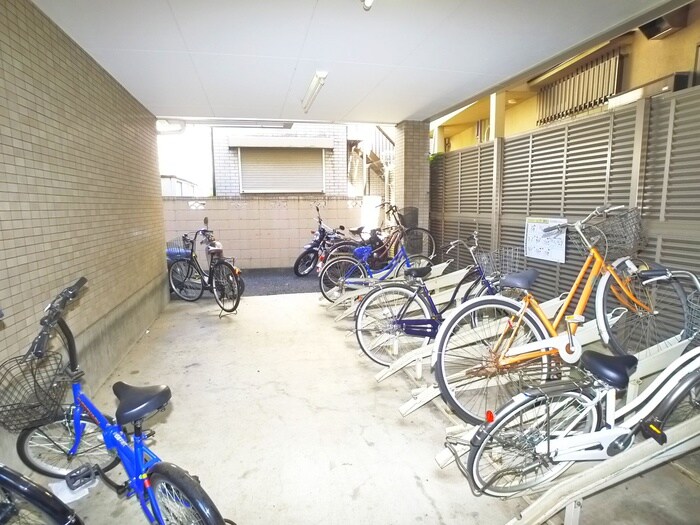 エトワール竹の塚の物件外観写真