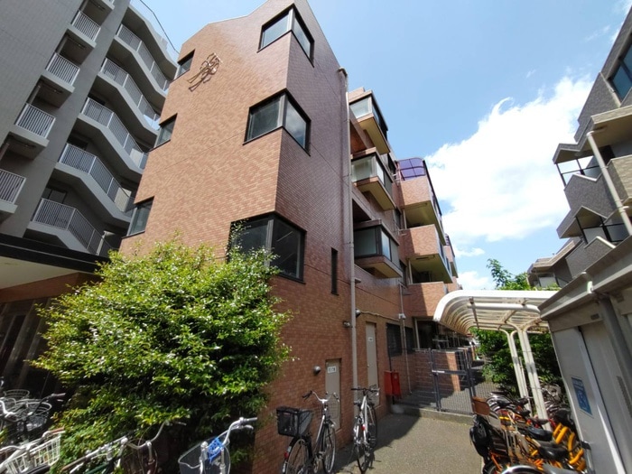 メゾン・ドゥ・エ－ルの物件外観写真