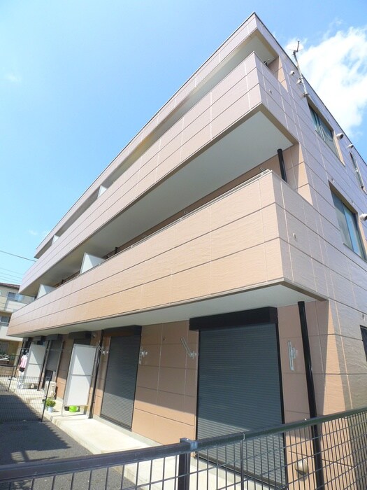 フェデラルの物件外観写真