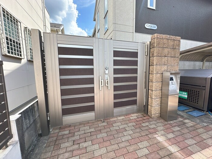 グラシアの物件外観写真