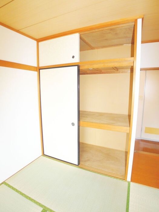 メゾンコムラの物件内観写真