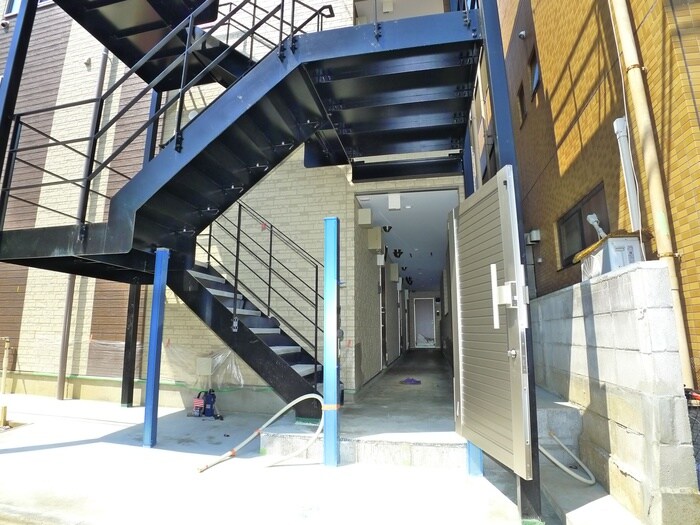 Ambition花畑の物件外観写真