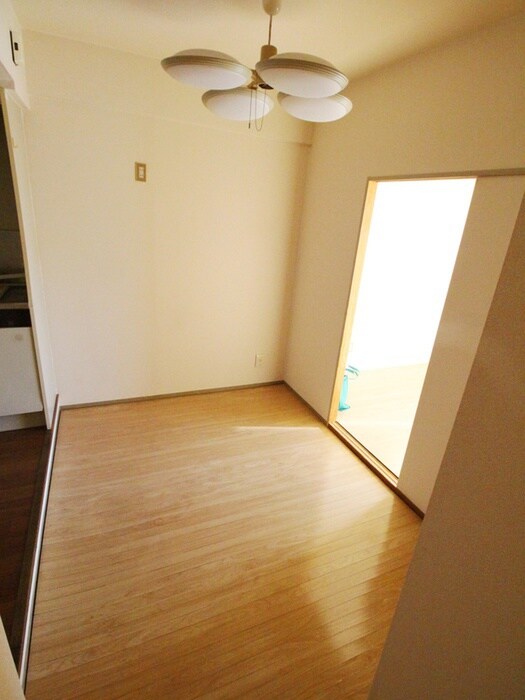 ウィリアムヒルズ新都心の物件内観写真