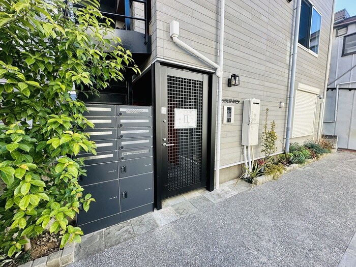 ｼｴｽﾀｳﾞｨﾗ北千住ｱﾙﾎﾞﾙﾊｳｽの物件外観写真