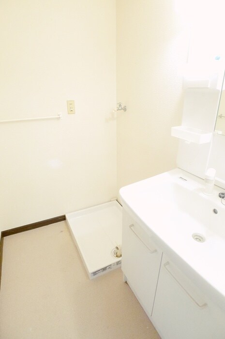 ラフィ－ヌ池田１番館の物件内観写真