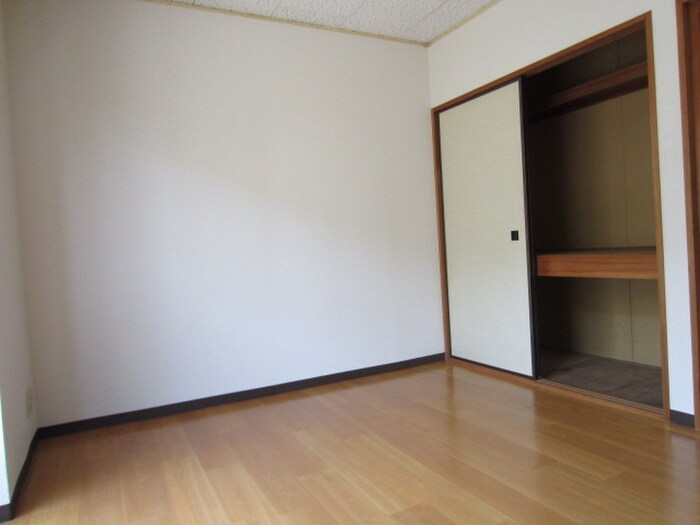 クバラチ－ラ・Ｅの物件内観写真