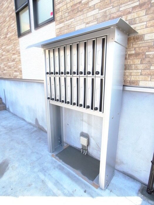 リブリ・クレラーレの物件外観写真