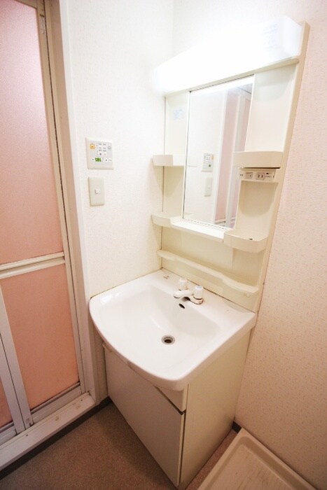 煉瓦館ＳＨＵＴＴＬＥⅦの物件内観写真