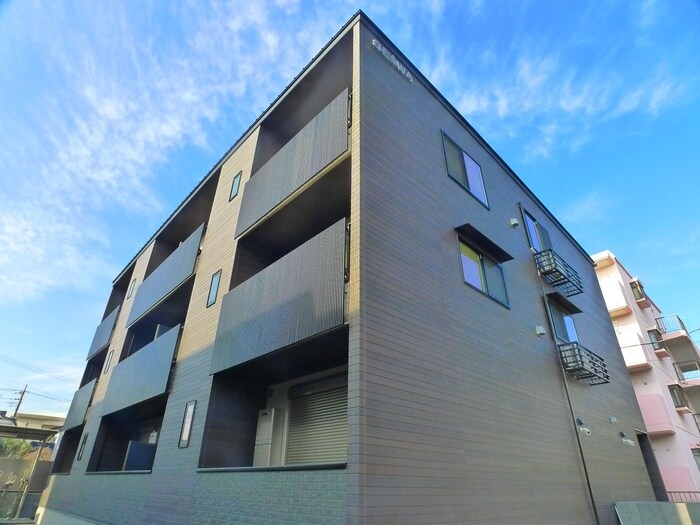 メゾン北綾瀬の物件外観写真