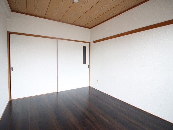 フロ－ラルマンションの物件内観写真