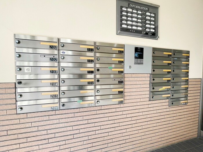 カスタリア野毛山の物件外観写真