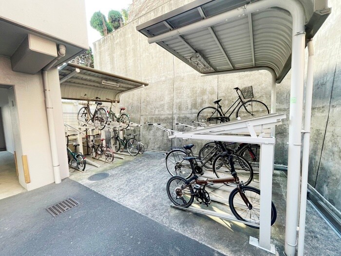 カスタリア野毛山の物件外観写真