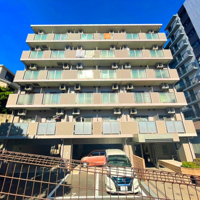 カスタリア野毛山の物件外観写真