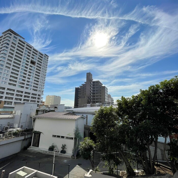 カスタリア野毛山の物件内観写真