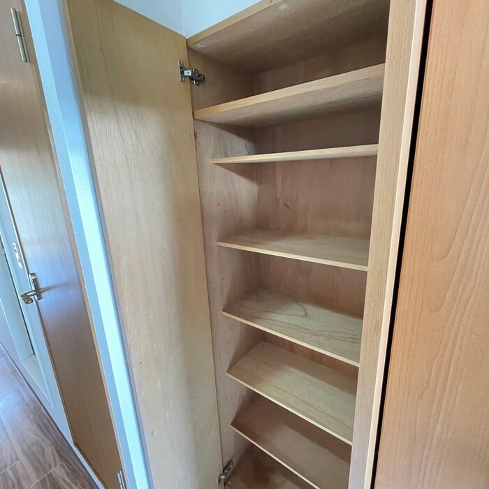 カスタリア野毛山の物件内観写真