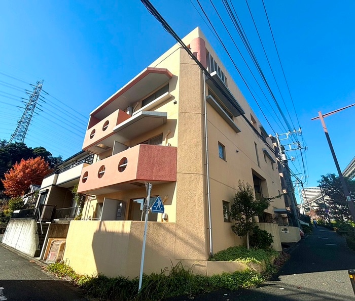 ウインドスペイスの物件外観写真