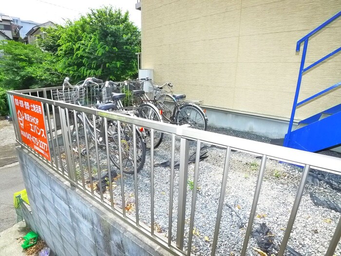 アーバンヒムス三山の物件外観写真