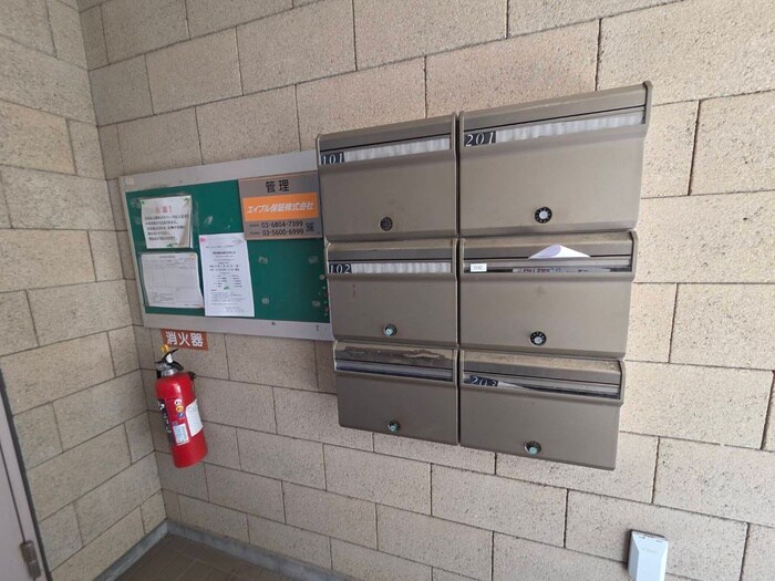 サンバレー上大岡Ⅵの物件外観写真