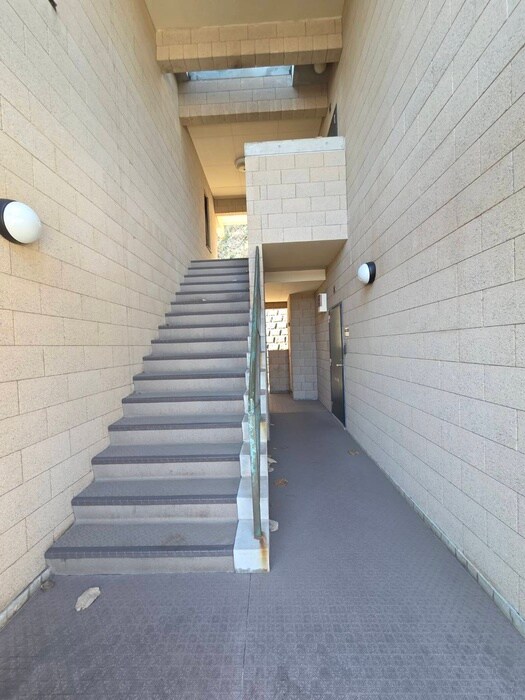 サンバレー上大岡Ⅵの物件外観写真