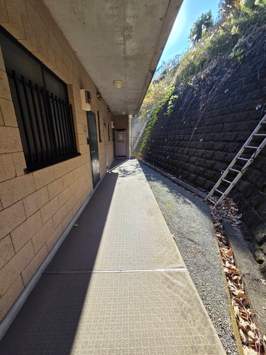 サンバレー上大岡Ⅵの物件外観写真