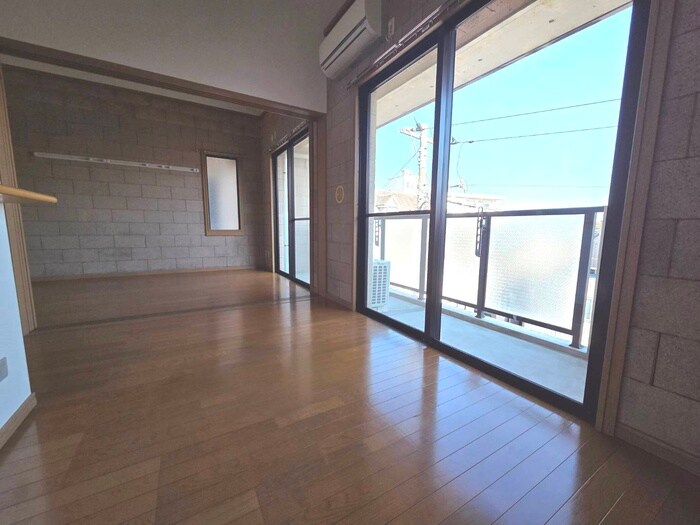 サンバレー上大岡Ⅵの物件内観写真