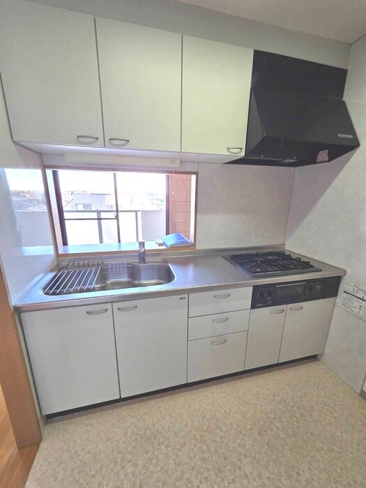 サンバレー上大岡Ⅵの物件内観写真