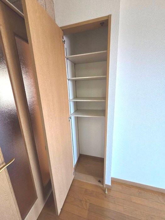 サンバレー上大岡Ⅵの物件内観写真