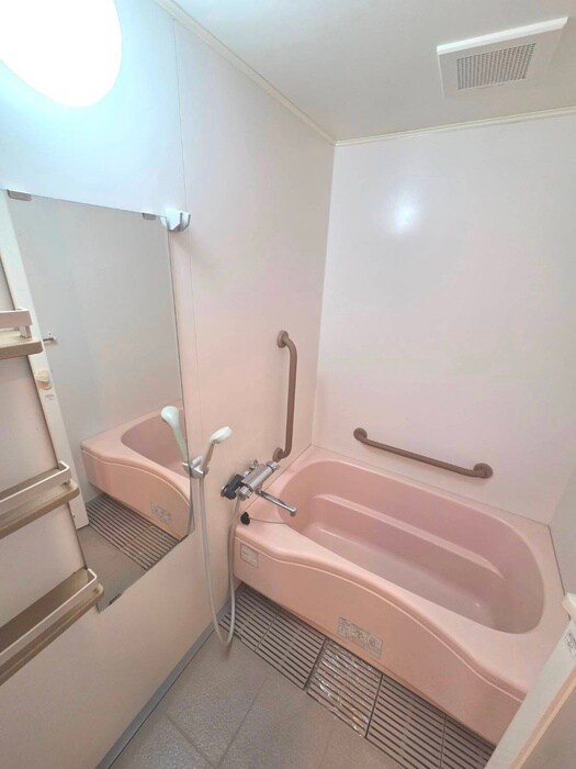 サンバレー上大岡Ⅵの物件内観写真