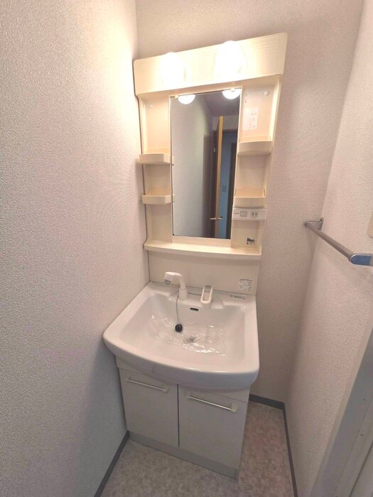 サンバレー上大岡Ⅵの物件内観写真