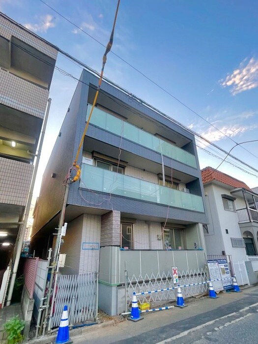 ファーナムスクエアの物件外観写真