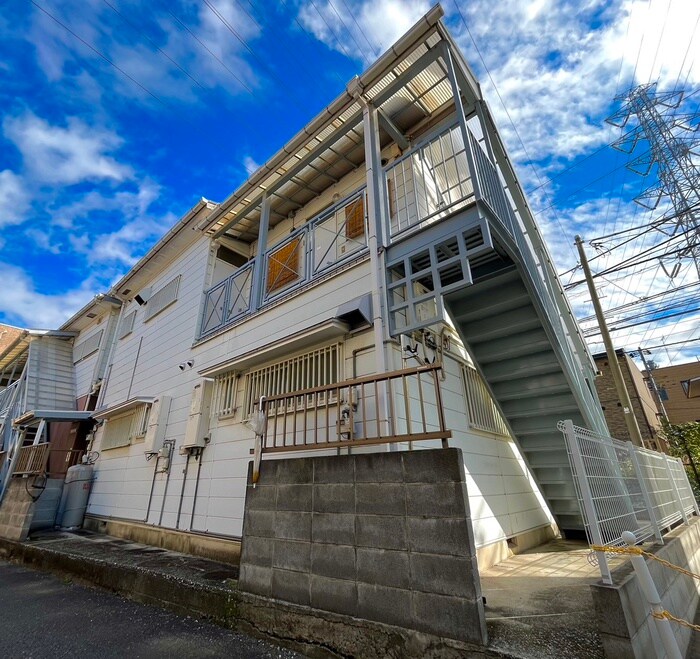 第二渡辺ハイツの物件外観写真