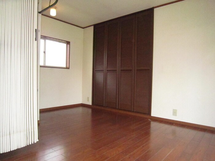 第二渡辺ハイツの物件内観写真