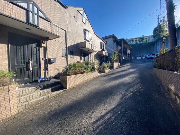 ガ－デンホ－ムズ小机の物件外観写真