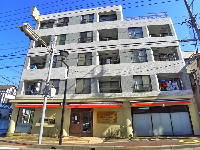 ウィンドコ－ト松波の物件外観写真