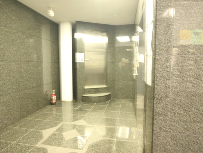 ホワイトヒルズサカイノの物件外観写真