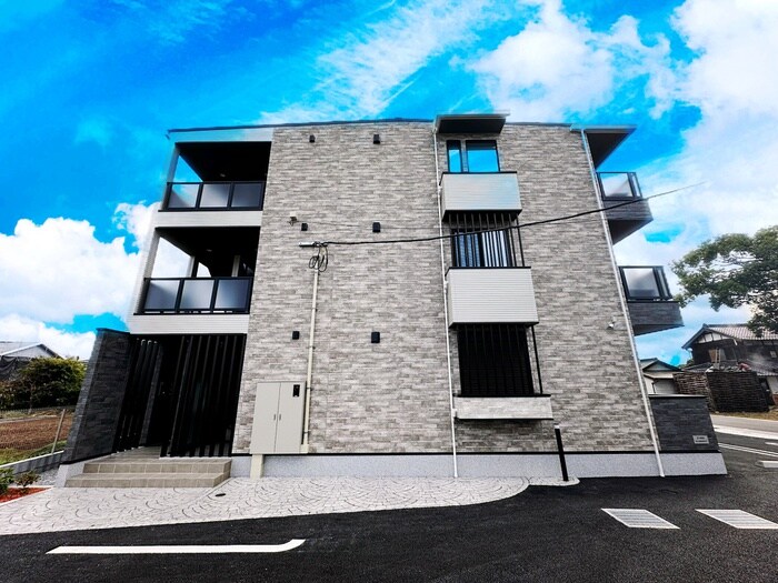 クラールの物件外観写真