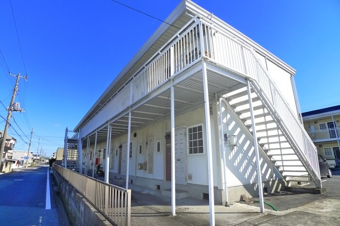 ア－バンライフＣ棟の物件外観写真