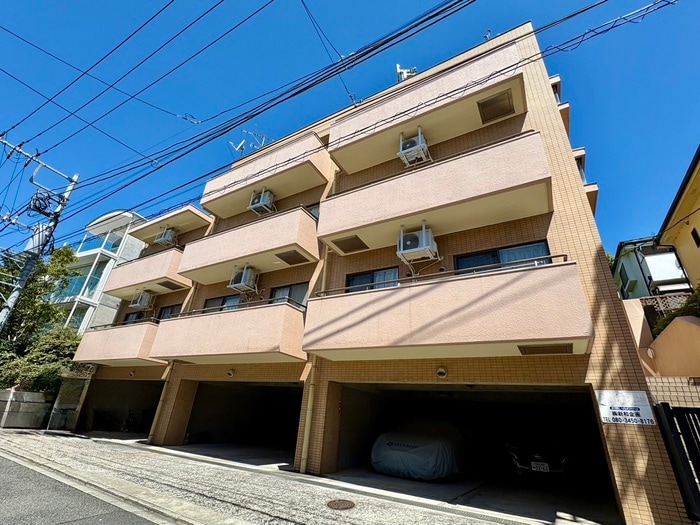 フォレストヒルズ成城の物件外観写真