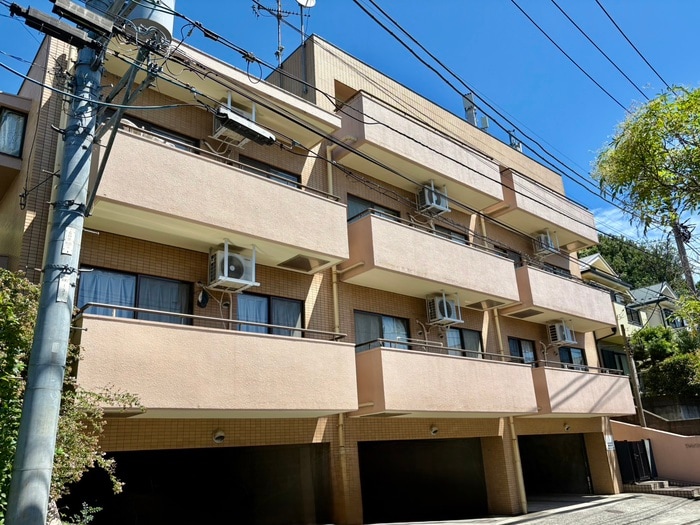 フォレストヒルズ成城の物件外観写真