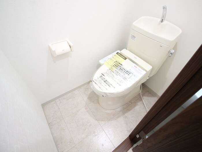 フォレストヒルズ成城の物件内観写真