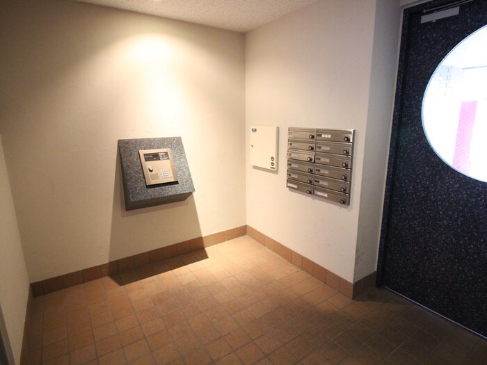 岡崎ビルの物件外観写真