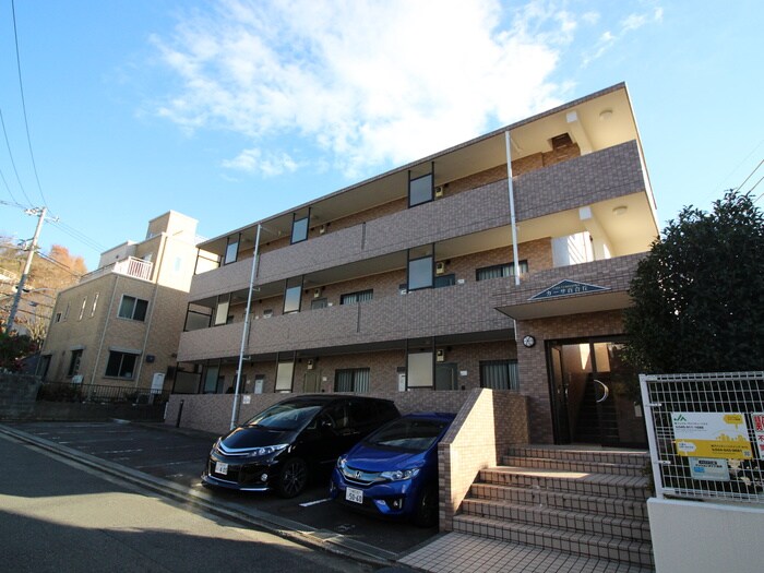 カ－サ百合丘の物件外観写真