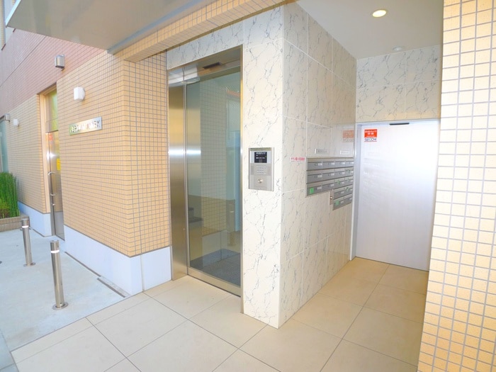 ＭＥＲＩＤＩＡＮ　ＡＮＮＥＸの物件外観写真